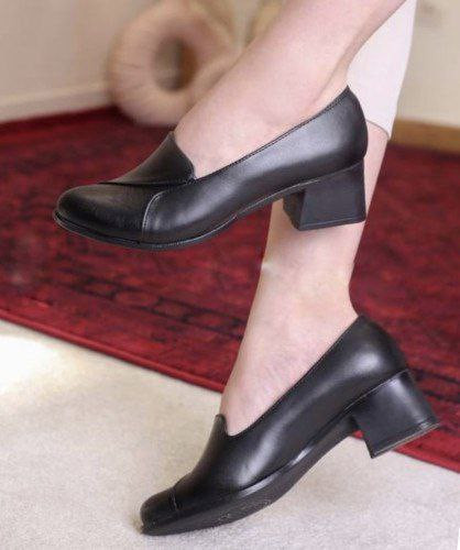 کفش کالج زنانه نیلا مدل Nila Classic