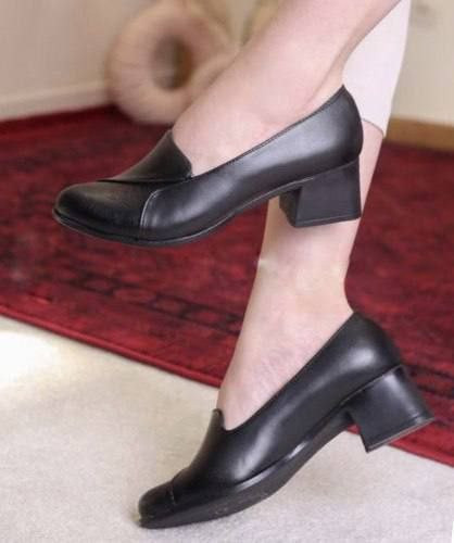 کفش کالج زنانه نیلا مدل Nila Classic