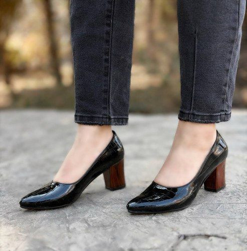 کفش پاشنه بلند زنانه