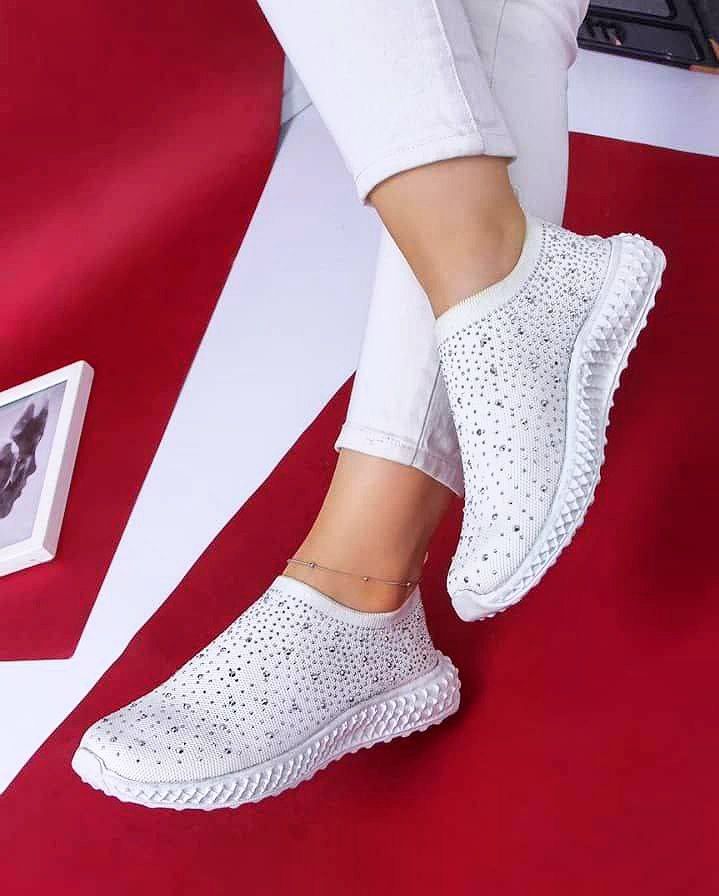 کفش کتونی نگینی