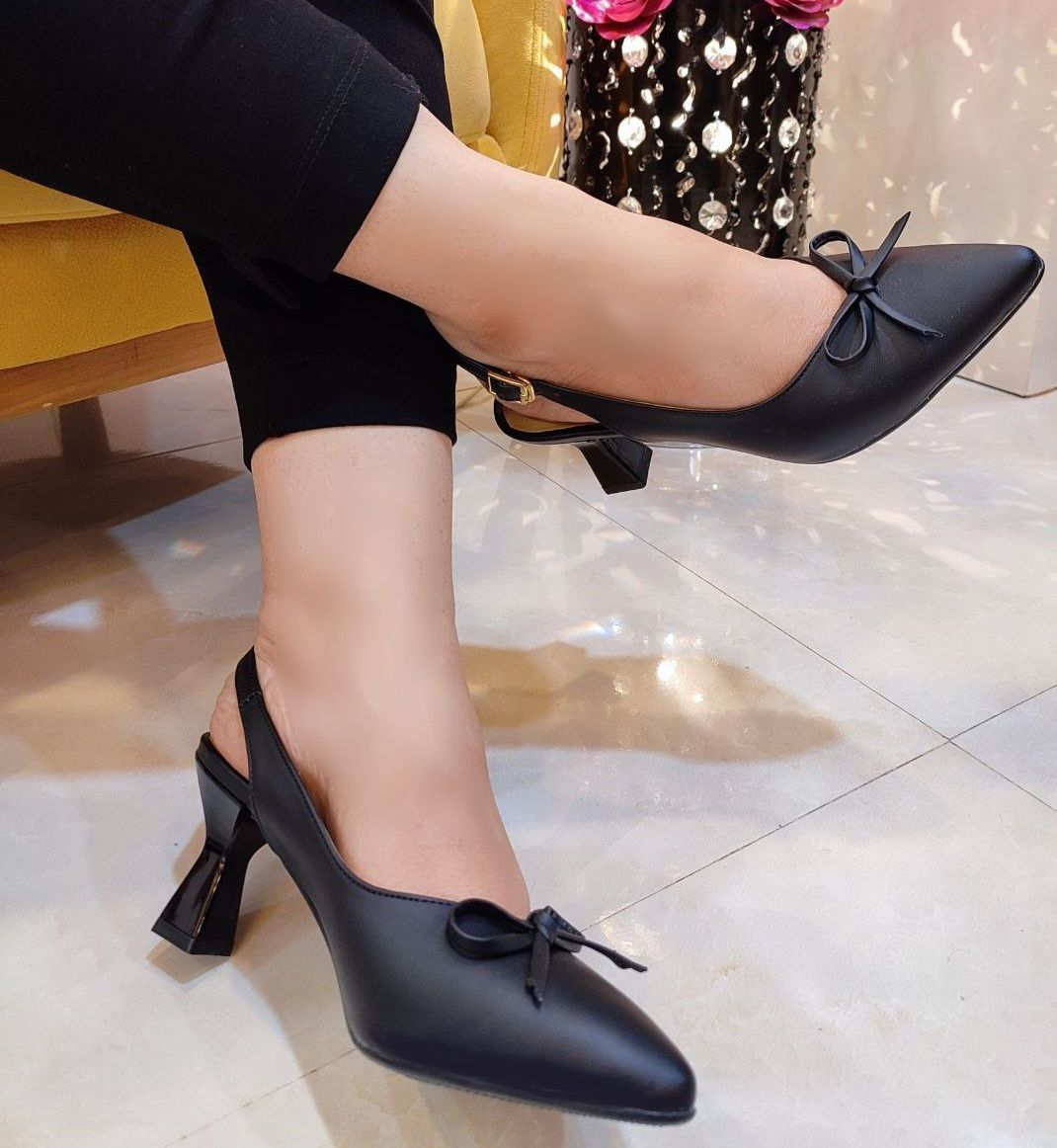 کفش پاشنه بلند زنانه