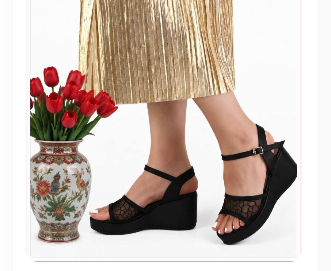 صندل زنانه لژدار
