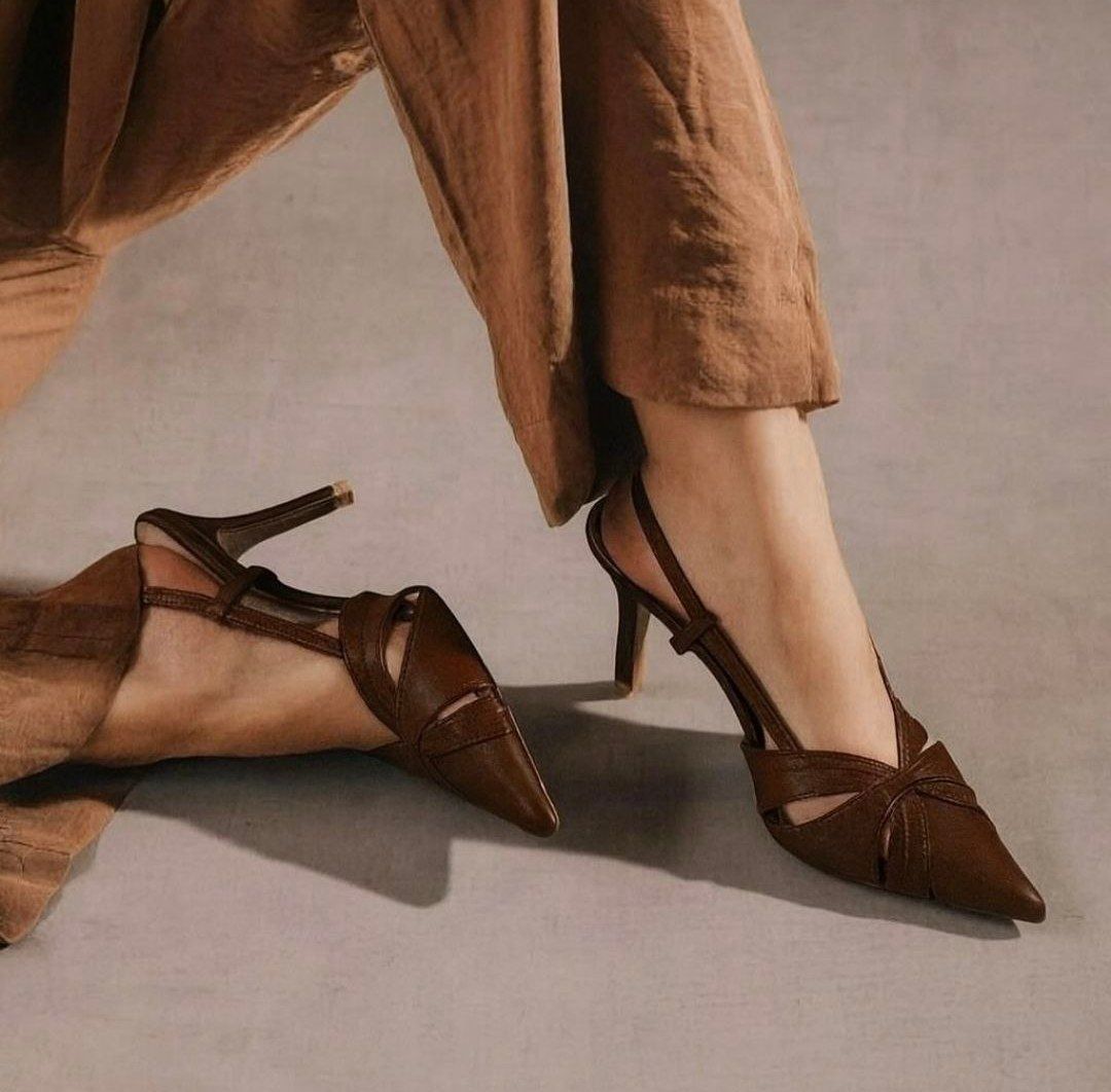 کفش پاشنه بلند زنانه